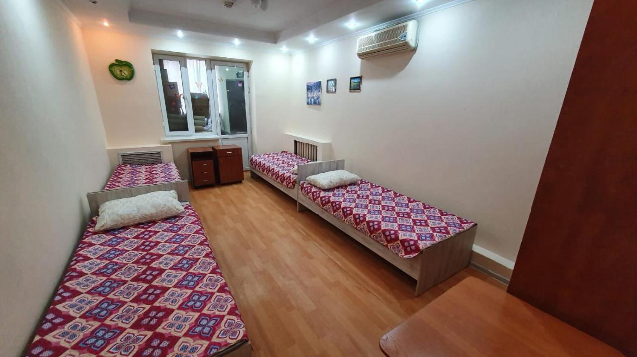 Family Hostel Almaty Extérieur photo