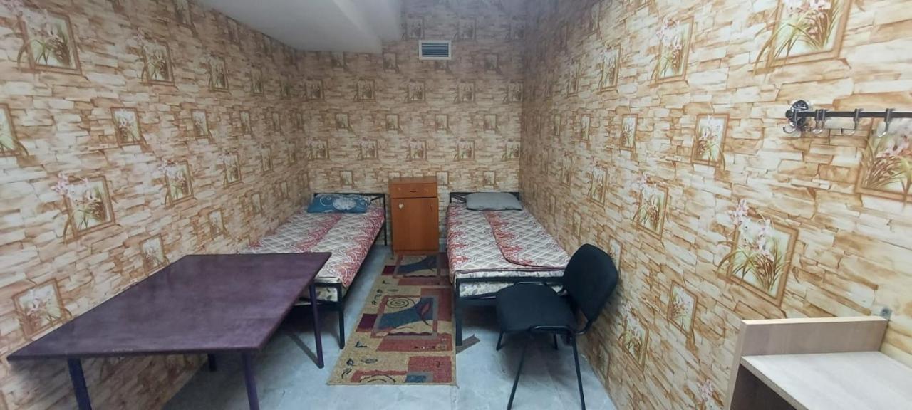 Family Hostel Almaty Extérieur photo